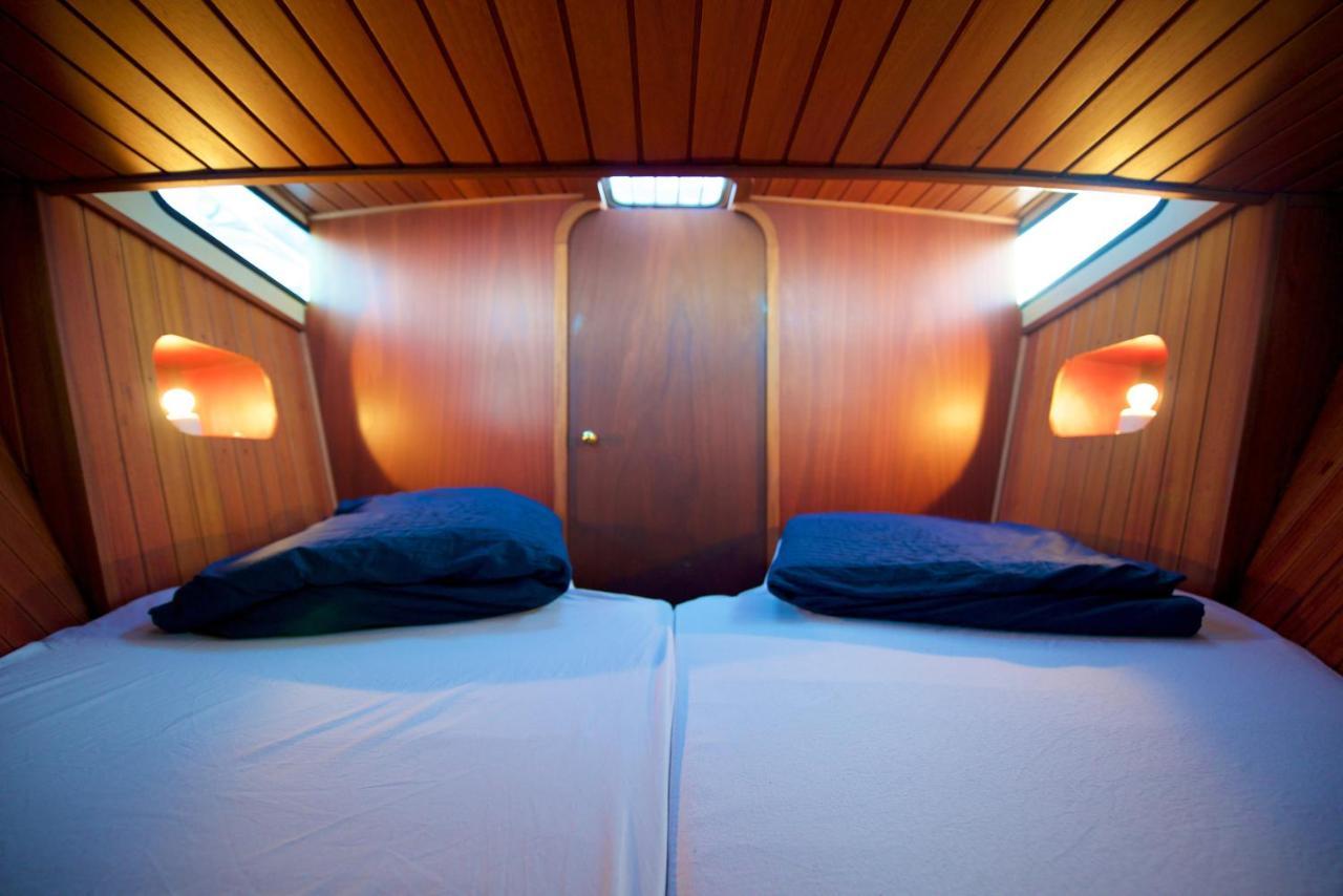 HOMEBOAT-bateau hôtel Genève Extérieur photo